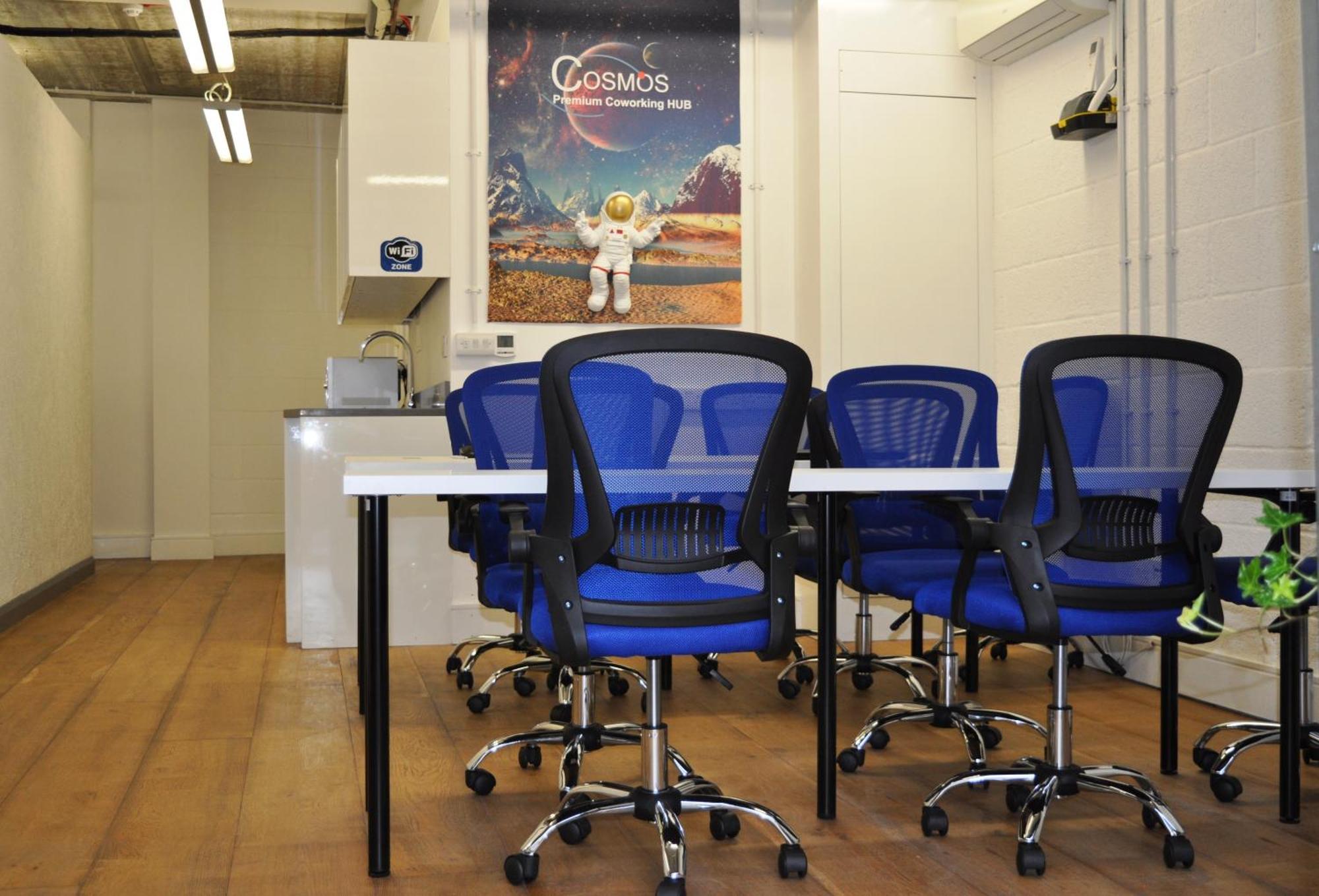 Hotel Cosmos Capsule Coworking London Exterior foto